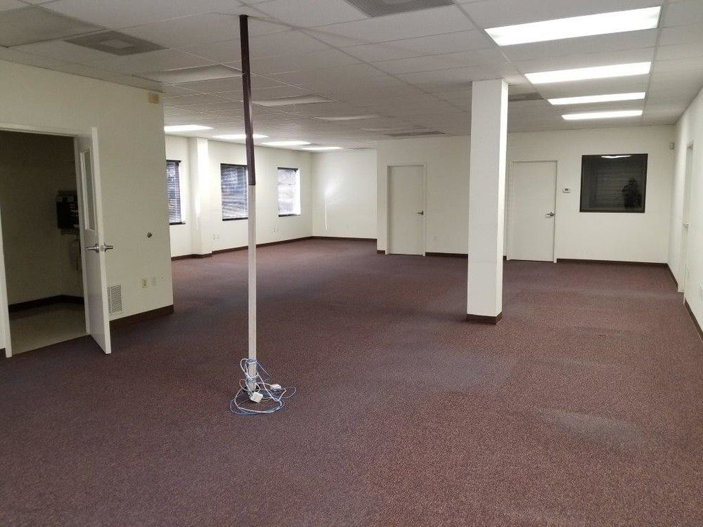 East Tampa / Brandon Warehouse w/ HVAC for Lease: 10350 Fisher Ave, Tampa, FL 33619